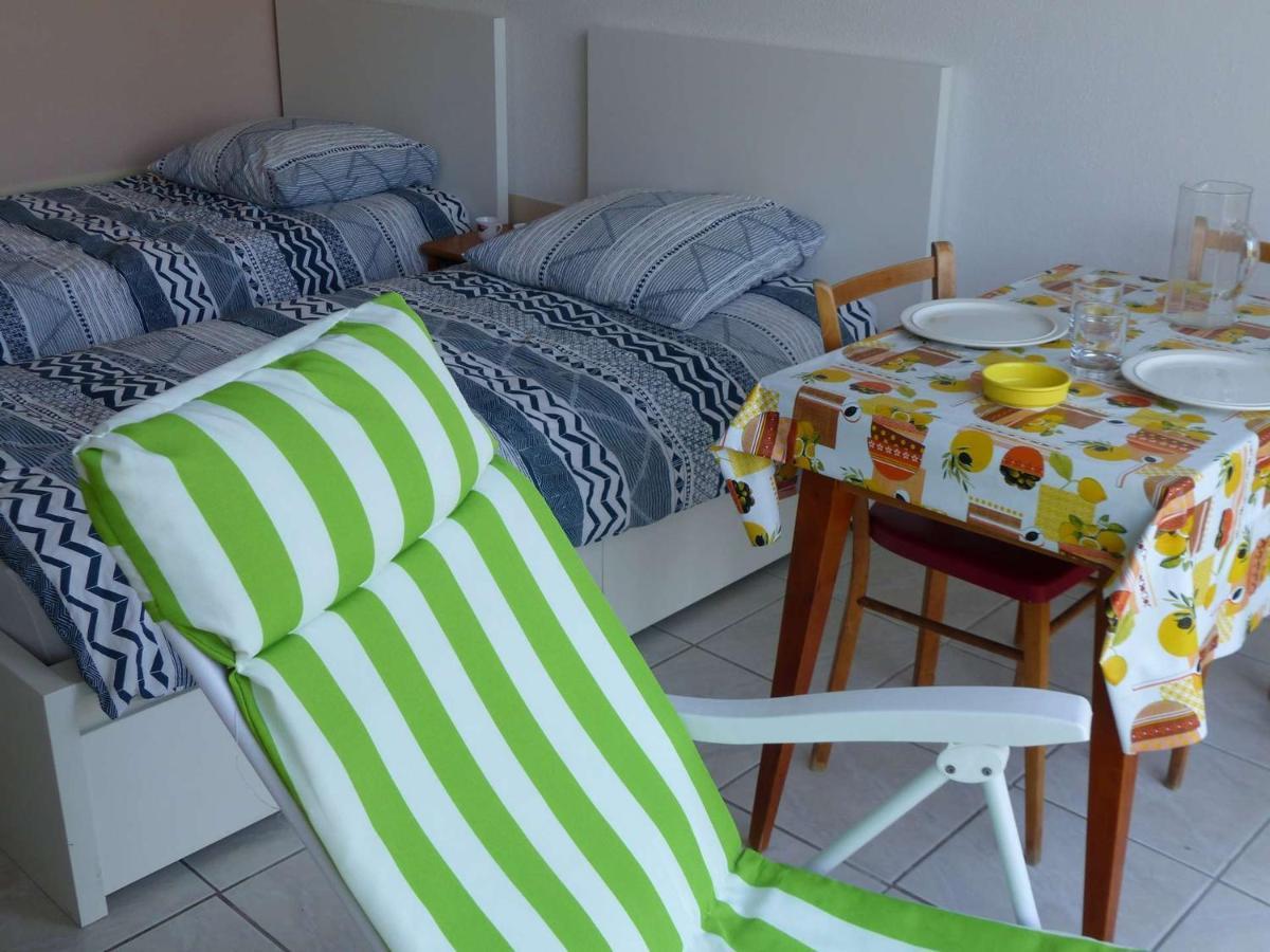 Studio Cosy Avec Tv Et Cuisine Equipee, Bord De Mer Le Lavandou - Fr-1-308-34 Экстерьер фото